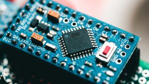 Smart microcontroller circuit board