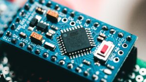 Smart microcontroller circuit board